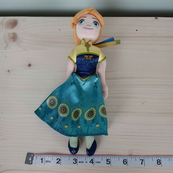 9” Disney Frozen Princess Anna Plush Stuffed Toy - Picture 1 of 3